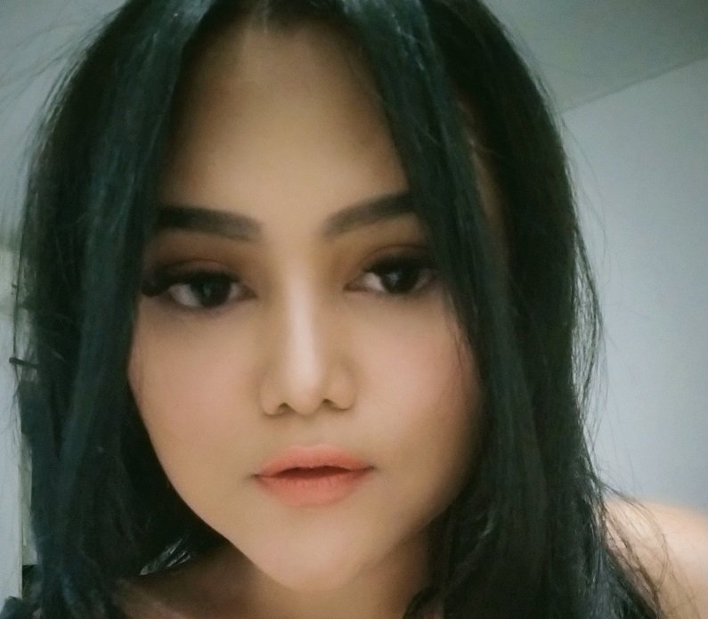 Luna provides an amzing erotic massage in Bali